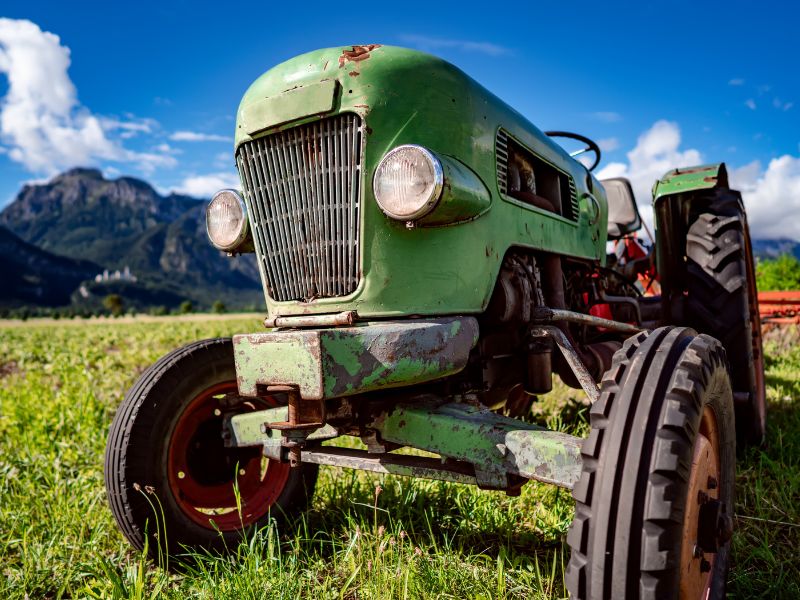 maquinaria agrícola antigua
